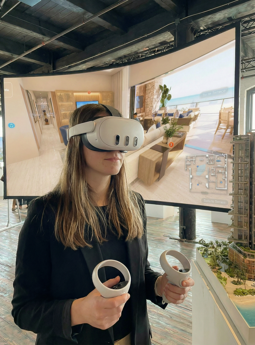 Immersive architectural visualization with a virtual reality headset